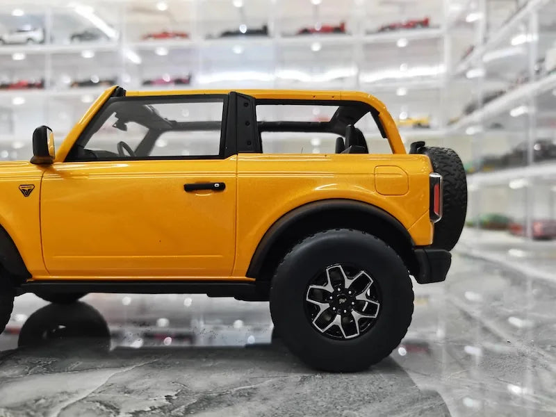 1:18 Ford 2021 Bronco Die Cast Model Car