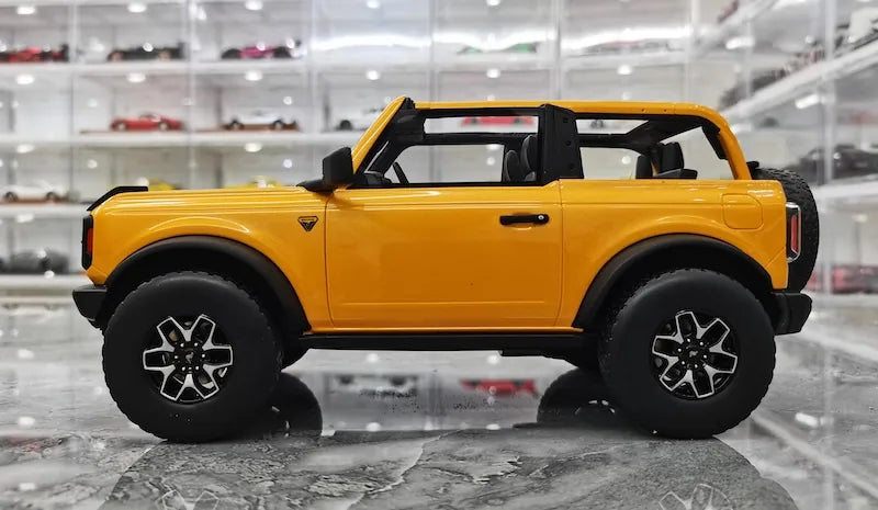 1:18 Ford 2021 Bronco Die Cast Model Car