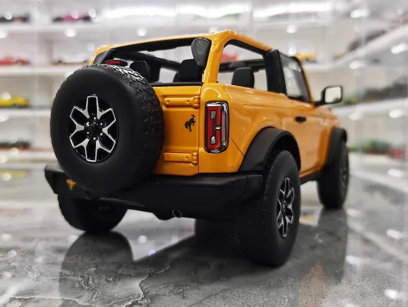 1:18 Ford 2021 Bronco Die Cast Model Car