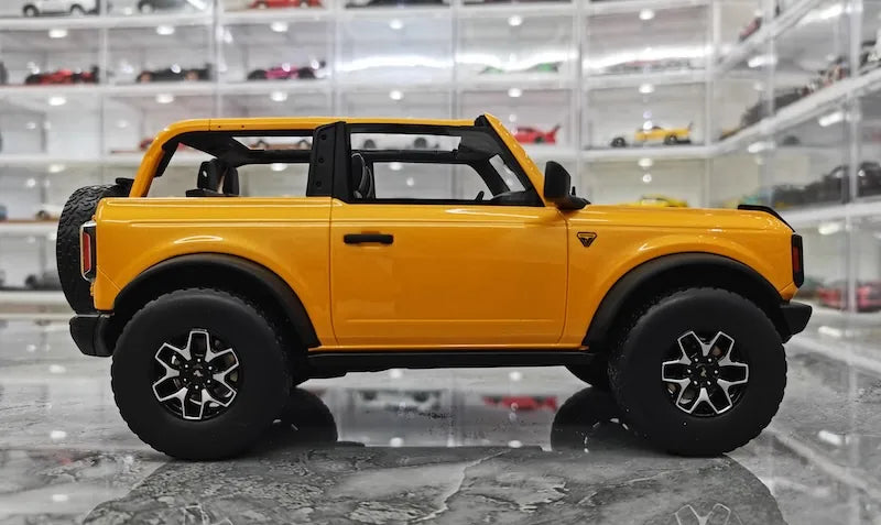 1:18 Ford 2021 Bronco Die Cast Model Car