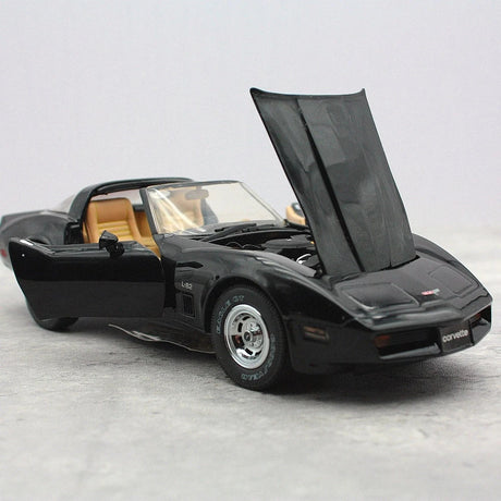 [Franklin] 1:24 Chevrolet 1980 Corvette C3 Black Model Car Resin
