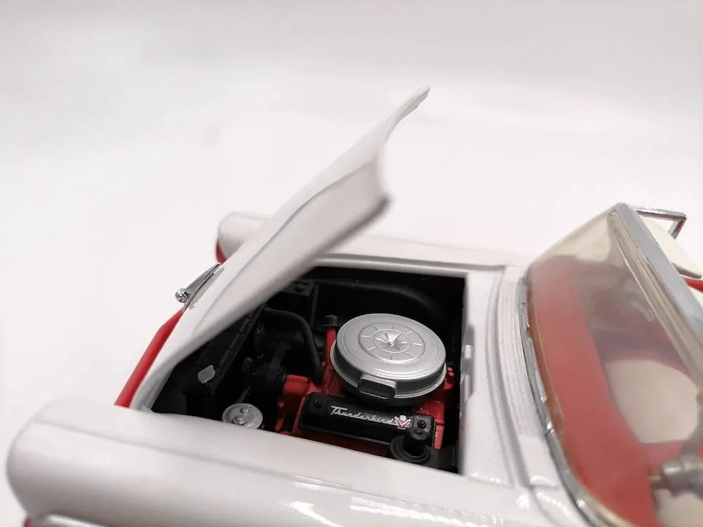 [Franklin] 1:24 Ford 1957 Fairlane 500 Skyliner modellino di auto Die-Cast