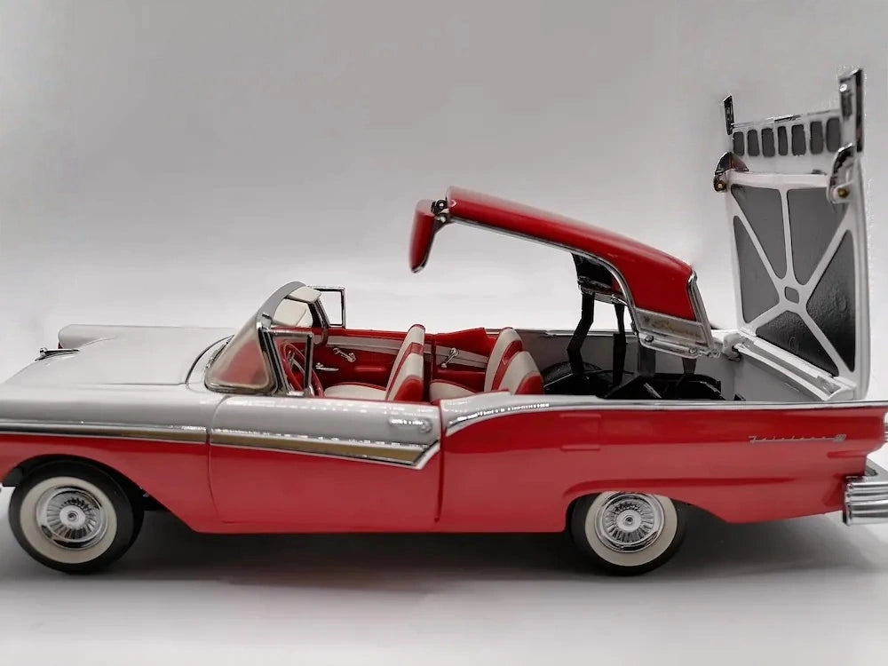 [Franklin] 1:24 Ford 1957 Fairlane 500 Skyliner modellino di auto Die-Cast
