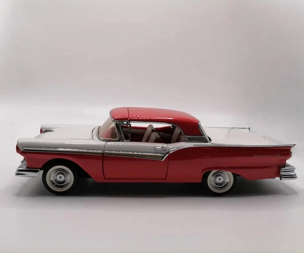 [Franklin] 1:24 Ford 1957 Fairlane 500 Skyliner modellino di auto Die-Cast