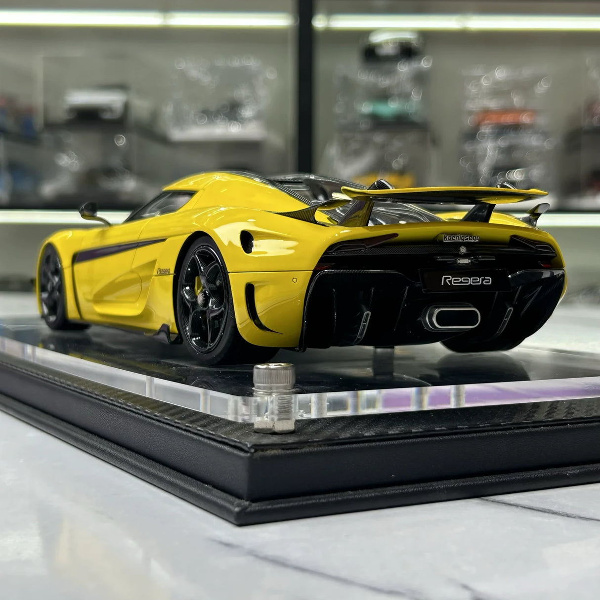 FrontiArt Koenigsegg 2016 Regera Yellow 1:18 – Collectible Resin Model Resin