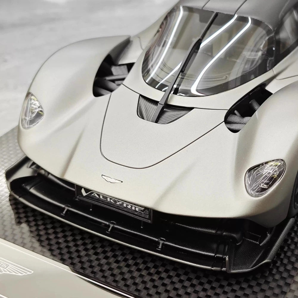 [Frontiart] 1:18 Aston Martin 2021 Valkyrie Silver Model Car Resin