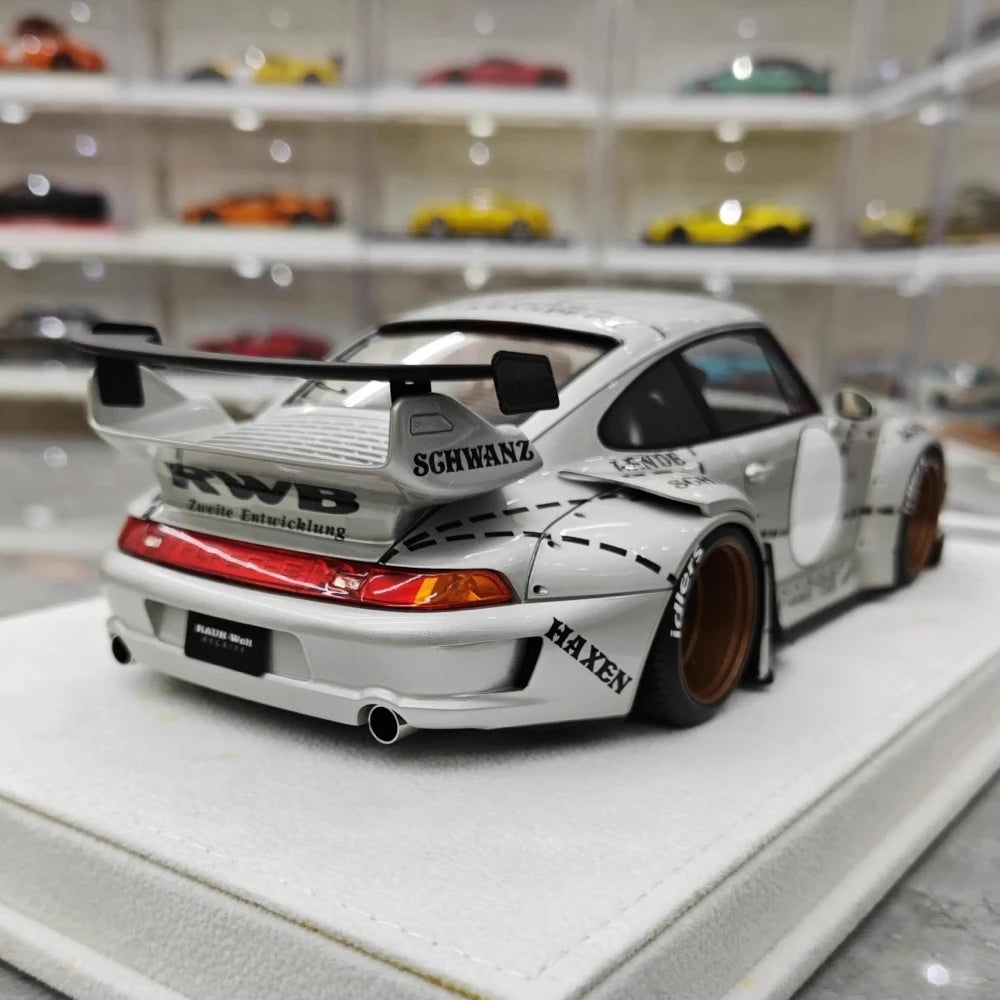 [FuelMe] 1:18 Porsche 1994 911 Carrera 993 RWB Silver Model Car Resin