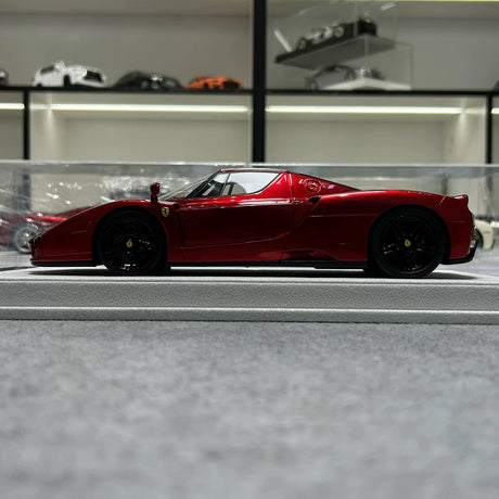GAVIN Ferrari 2002 Enzo Metal Red 1:18 – Resina da collezione per modelli in resina