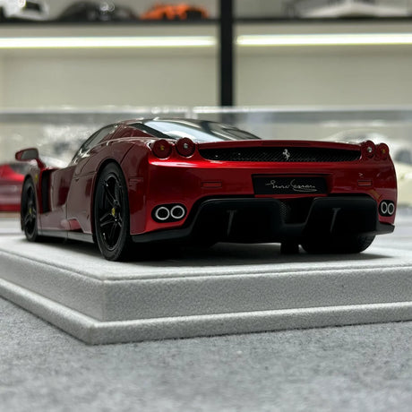 GAVIN Ferrari 2002 Enzo Metal Red 1:18 – Resina da collezione per modelli in resina