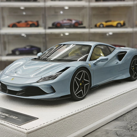 GH Ferrari 2019 F8 Tributo Ice Blue 1:18 – samlarobjekt resinmodellresin