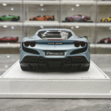 GH Ferrari 2019 F8 Tributo Ice Blue 1:18 – samlarobjekt resinmodellresin