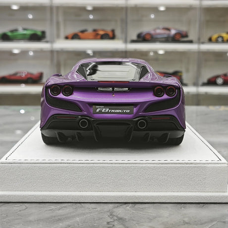GH Ferrari 2019 F8 Tributo Purple 1:18 – Samlarresin-modellresin
