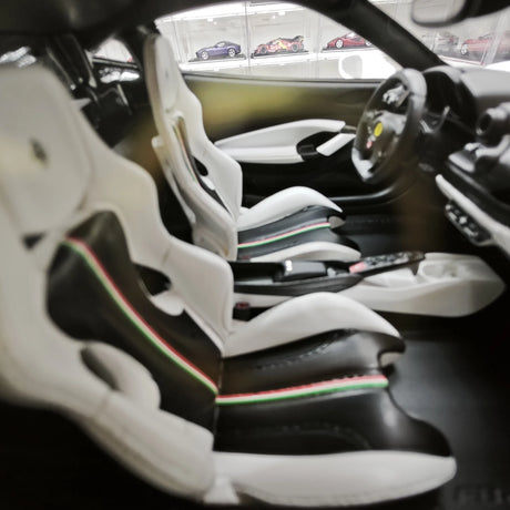 GH Ferrari 2019 F8 Tributo White 1:18 – Samlarresin Resin Modellresin