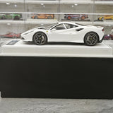 GH Ferrari 2019 F8 Tributo White 1:18 – Samlarresin Resin Modellresin