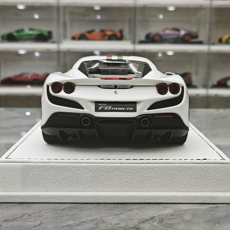 GH Ferrari 2019 F8 Tributo White 1:18 – Samlarresin Resin Modellresin