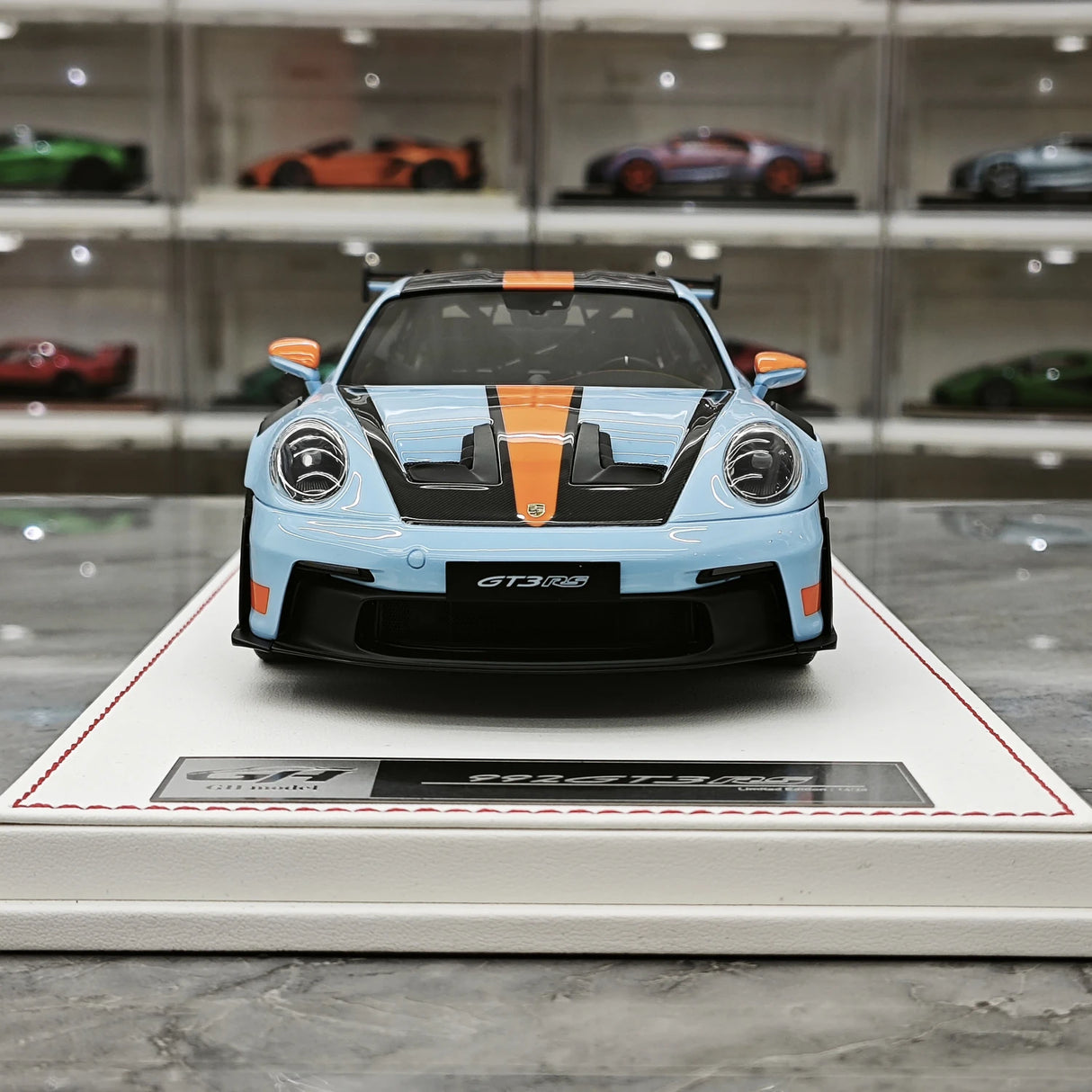 GH Modelo Porsche 2026 911 9920,2 GT3 RS Gulf 1:18 – Resina Modelo de Resina de Coleção