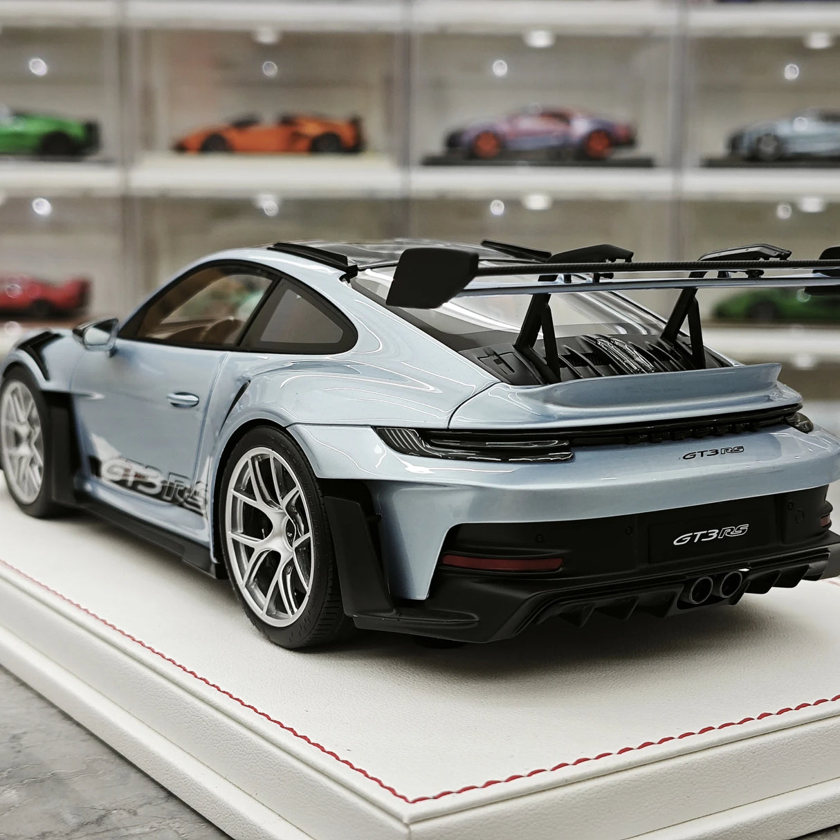 GH Modelo Porsche 2026 911 9920,2 GT3 RS Ice Blue 1:18 – Resina de Modelo de Resina de Coleção