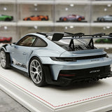 GH Modelo Porsche 2026 911 9920,2 GT3 RS Ice Blue 1:18 – Resina de Modelo de Resina de Coleção