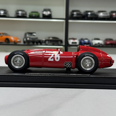 Ferrari 1956 D50 #26 1:18 modello collezionabile in resina di GP Replicas - vedi 3