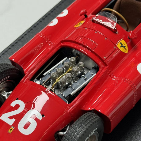 Ferrari 1956 D50 #26 modello collezionabile in resina 1:18 di GP Replicas - vedi 8