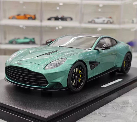 [GT Spirit] 1:18 Aston Martin 2023 Vanquish Blue Model Car Resin