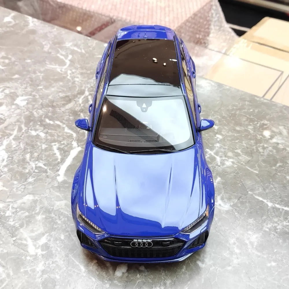 [GT Spirit] 1:18 Audi 2021 RS6 Avant C8 Blue Model Car Resin