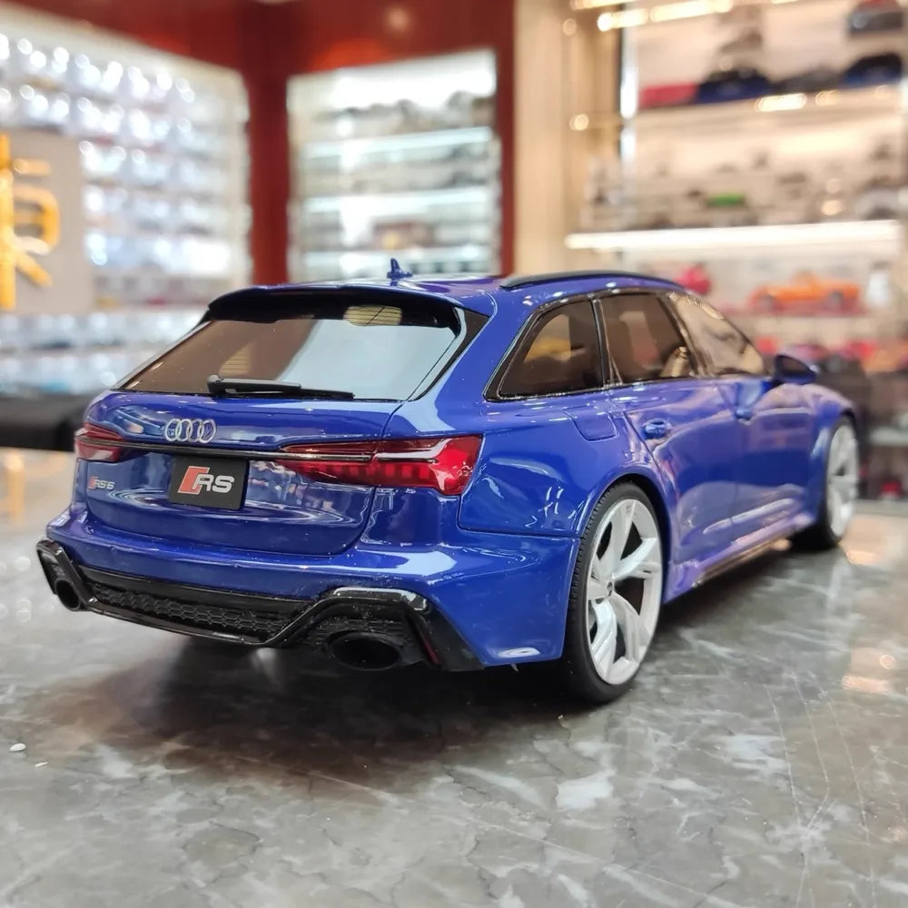 [GT Spirit] 1:18 Audi 2021 RS6 Avant C8 Blue Model Car Resin