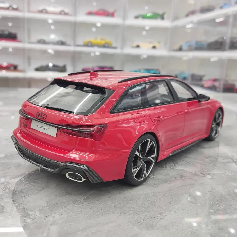 [GT Spirit] 1:18 Audi 2021 RS6 Avant C8 Red Model Car Resin