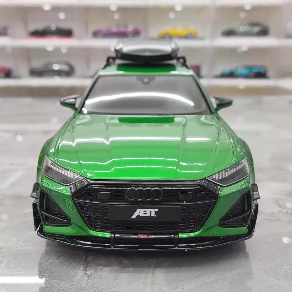 [GT Spirit] 1:18 Audi 2021 RS6 Navarra C8 ABT verde modellino di auto resina