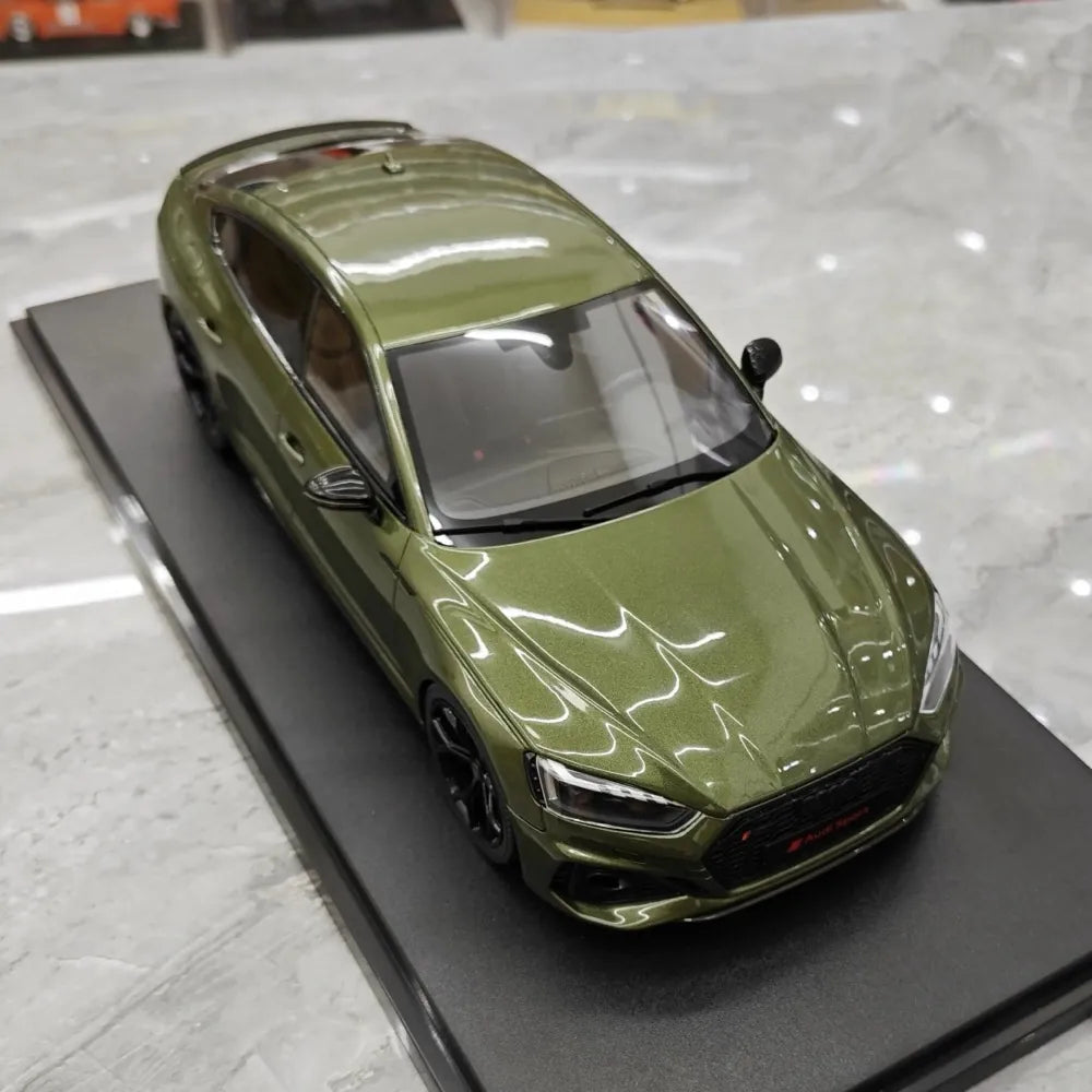 [GT Spirit] 1:18 Audi 2023 RS5 Sportback Green Model Car Resin
