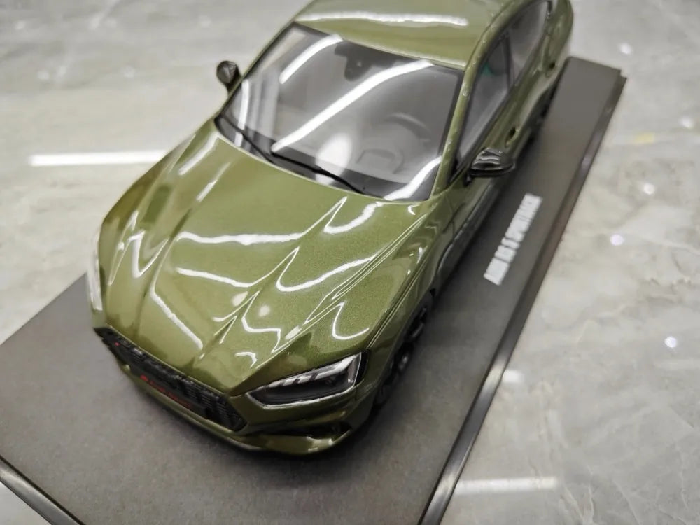 [GT Spirit] 1:18 Audi 2023 RS5 Sportback Green Model Car Resin