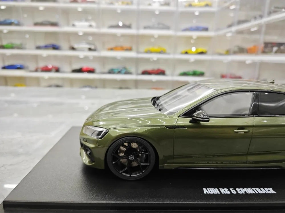 [GT Spirit] 1:18 Audi 2023 RS5 Sportback Green Model Car Resin