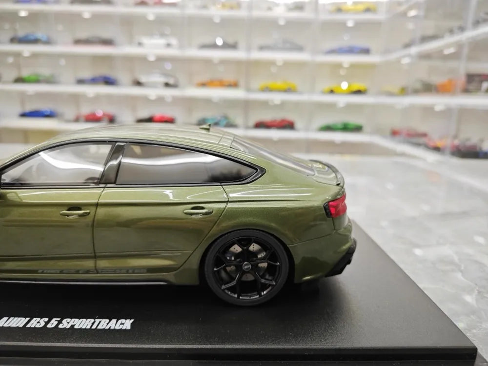 [GT Spirit] 1:18 Audi 2023 RS5 Sportback Green Model Car Resin