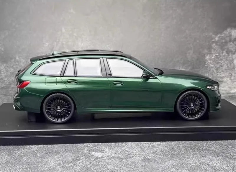 [GT Spirit] 1:18 BMW 2018 B5 Alpina G31 Touring Green Model Car Resin