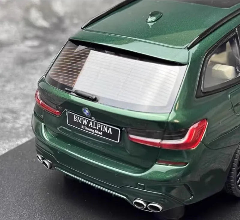 [GT Spirit] 1:18 BMW 2018 B5 Alpina G31 Touring Green Model Car Resin