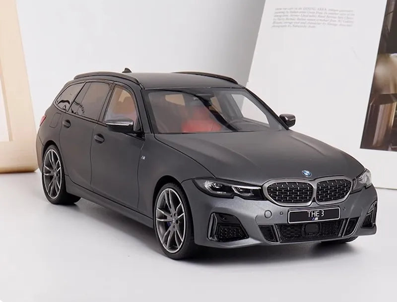[GT Spirit] 1:18 BMW 2023 G21 M340i Touring Gray Model Car Resin