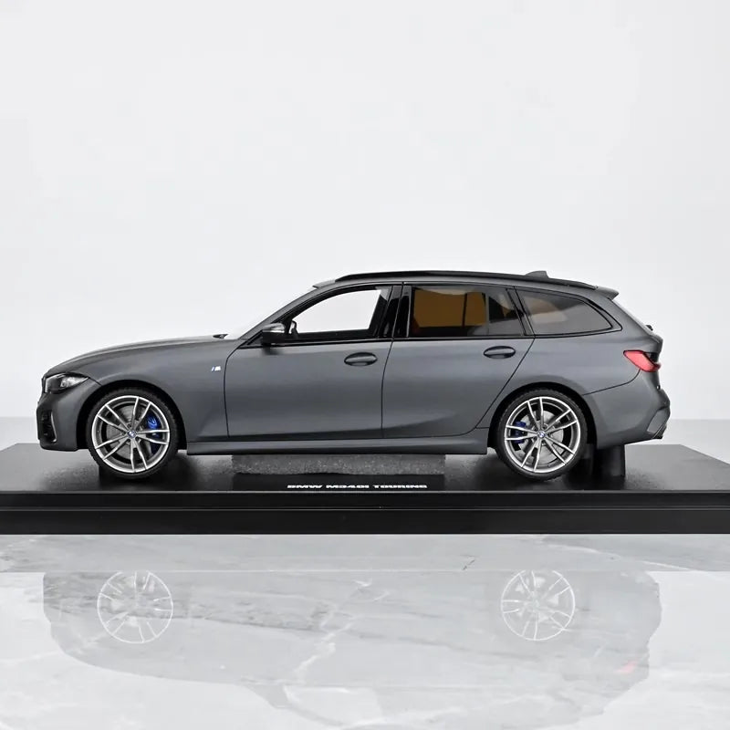 [GT Spirit] 1:18 BMW 2023 G21 M340i Touring Gray Model Car Resin