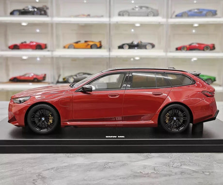 [GT Spirit] 1:18 BMW 2025 M5 Touring Isle Red Model Car Resin