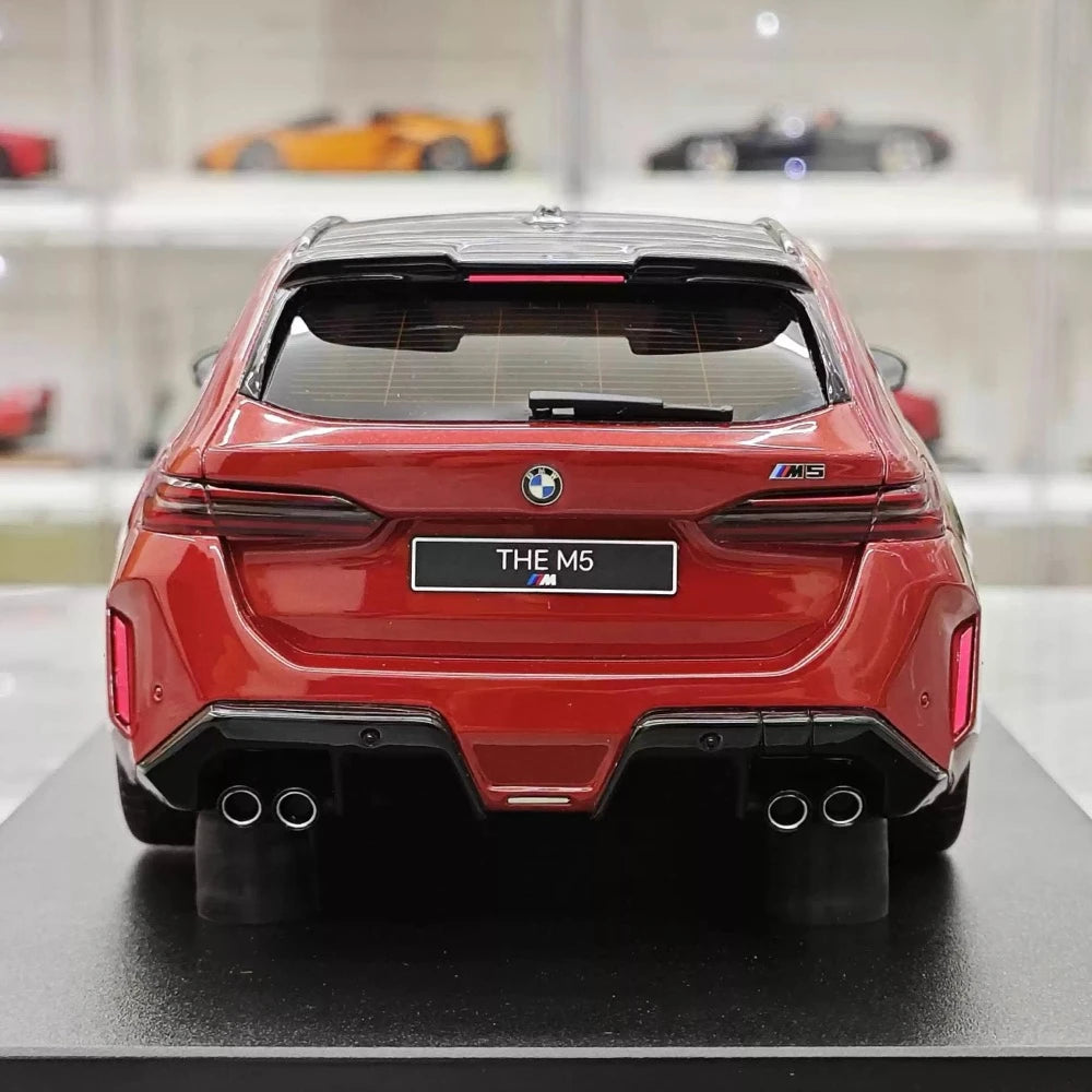 [GT Spirit] 1:18 BMW 2025 M5 Touring Isle Red Model Car Resin