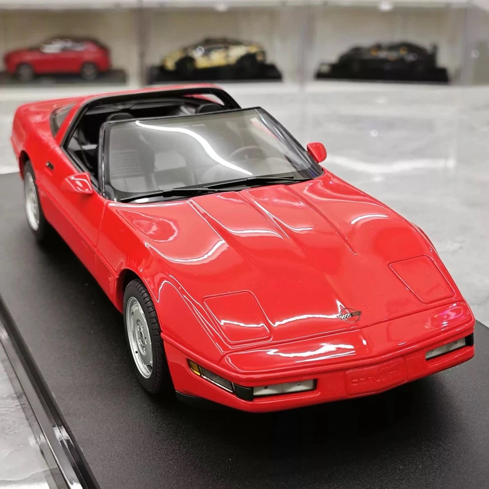 [GT Spirit] 1:18 Chevrolet 1995 Corvette C4 Red Model Car Resin