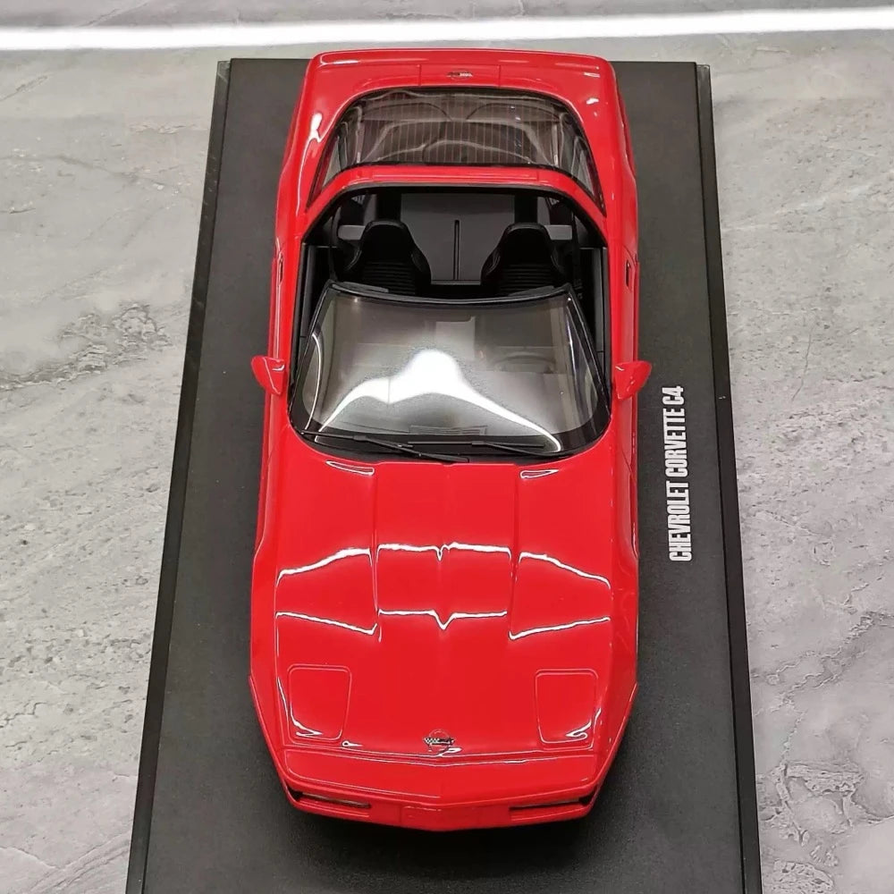 [GT Spirit] 1:18 Chevrolet 1995 Corvette C4 Red Model Car Resin