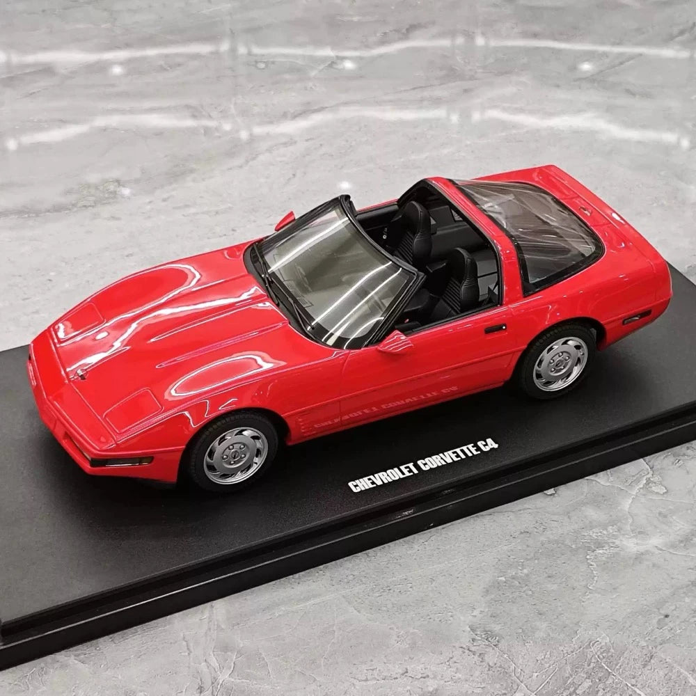 [GT Spirit] 1:18 Chevrolet 1995 Corvette C4 Red Model Car Resin