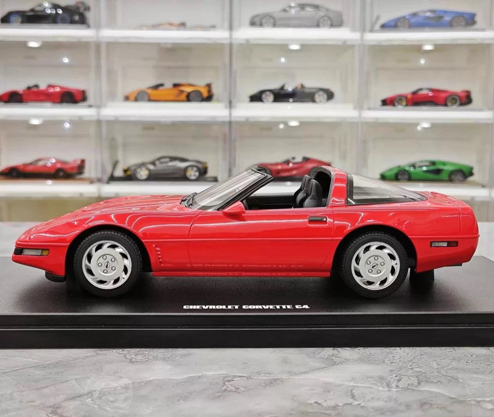 [GT Spirit] 1:18 Chevrolet 1995 Corvette C4 Red Model Car Resin