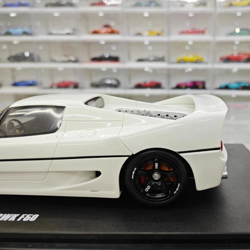 [GT Spirit] 1:18 Ferrari 1995 F50 LBWK White Model Car Resin