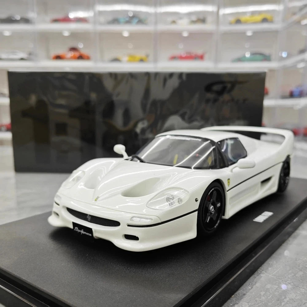 [GT Spirit] 1:18 Ferrari 1995 F50 LBWK White Model Car Resin