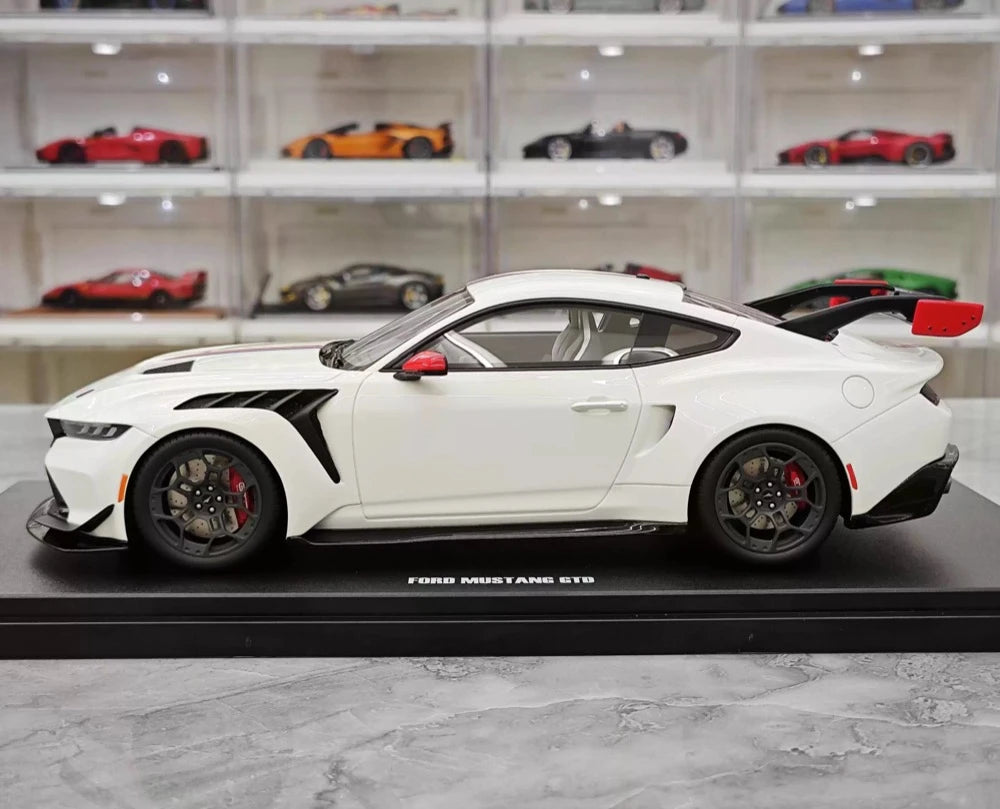 [GT Spirit] 1:18 Ford 2024 Mustang GTD White Model Car Resin