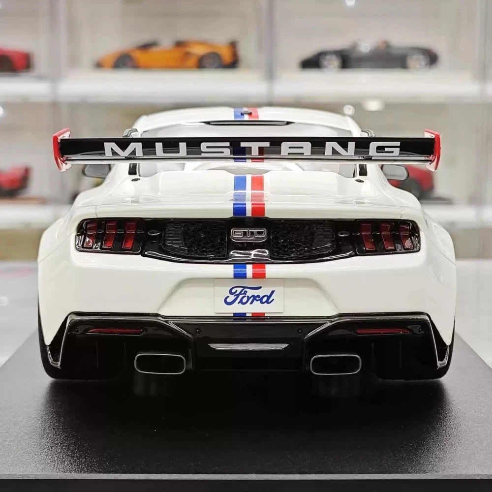 [GT Spirit] 1:18 Ford 2024 Mustang GTD White Model Car Resin
