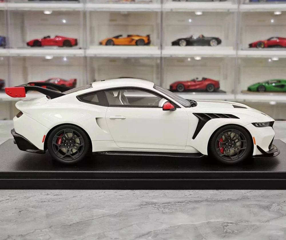 [GT Spirit] 1:18 Ford 2024 Mustang GTD White Model Car Resin