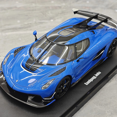 GT Spirit Koenigsegg 2025 Jesko Blue 1:18 – Modello in resina collezionabile