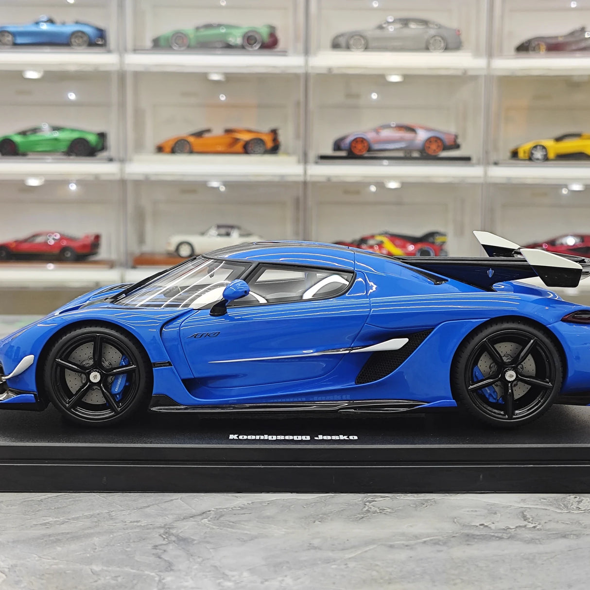 GT Spirit Koenigsegg 2025 Jesko Blue 1:18 – Collectible Resin Model Resin